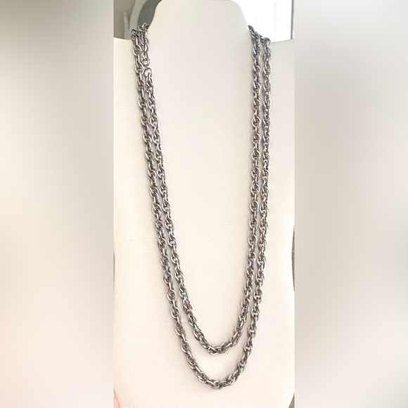 Vintage Silver Tone Long Necklace / Silver Chain - Picture 1 of 8
